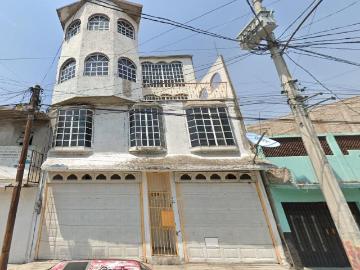 CASA EN VENTA, BENITO JAUREZ NEZAHUALCOYOTL MUY AMPLIA