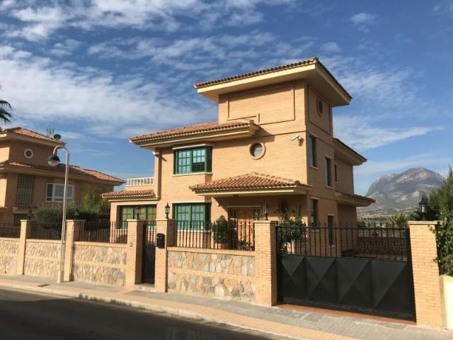 Casa en venta Benidorm