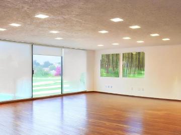 Casa en venta Bosques de las Lomas con jardín