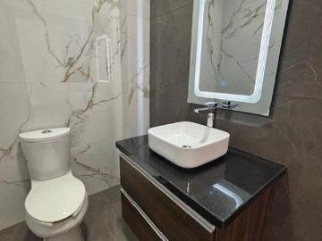¡CASA EN VENTA – BOSQUES DEL VALLE, COMPLETAMENTE EQUIPADA! ¡Tu nuevo hogar te está esperando!