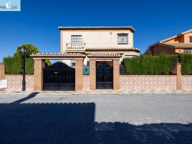 Casa en venta Cúllar Vega