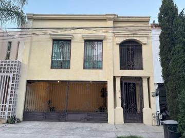 Casa en Venta Cumbres Élite