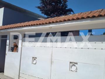 CASA EN VENTA CACALOMACAN
