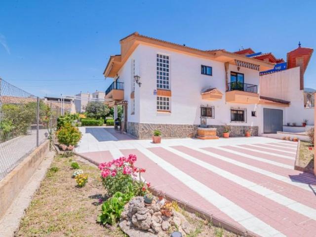 Casa en venta Cájar