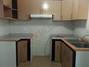 Casa en Venta Calimaya, ubicada a 15 min de Galerías Metepec, a 10min de Tenango y a 35 min de Santa