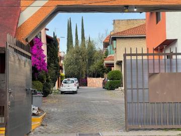 CASA EN VENTA calle cerrada FRAC. LAGO DE GUADALUPE CUAUTITLAN IZCALLI MEX
