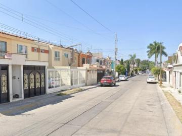 CASA EN VENTA CALLE JOSE MARIA MARROQUI VILLAS DEL NILO GUADALAJARA JALISCO