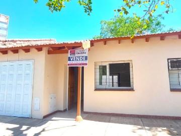 CASA EN VENTA calle Laprida y Corredor del Oeste, G. Cruz