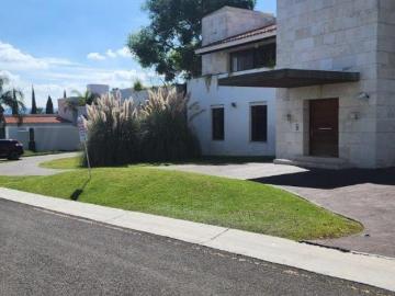 CASA EN VENTA CAMPANARIO
