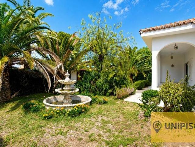 Casa en venta Carmona