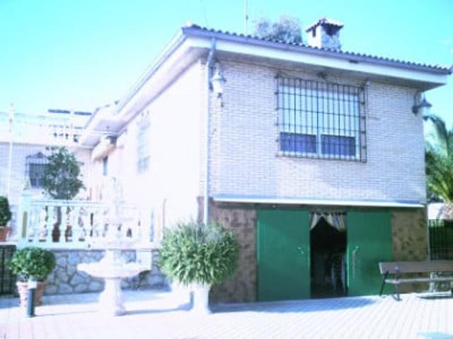 Casa en venta Carmona