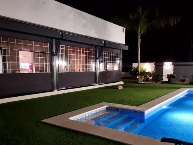 Casa en venta Carmona