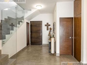 Casa en Venta Carr Nacional en Residencial Santa Isabel, Monterrey, N.L