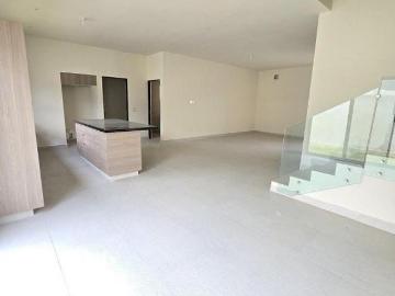 CASA EN VENTA CARRETERA NACIONAL