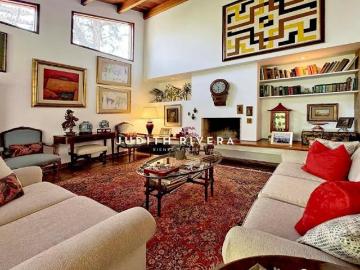 CASA EN VENTA CERCA A UPC, MUSEO DE ORO, CON JARDÍN