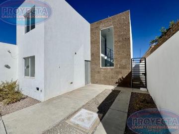CASA EN VENTA CERCA DE BODEGA AURRERA MILENIO, FRAC. DON FRANCISCO