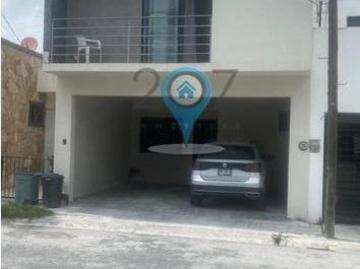 Casa en Venta cerca de Cumbres Elite