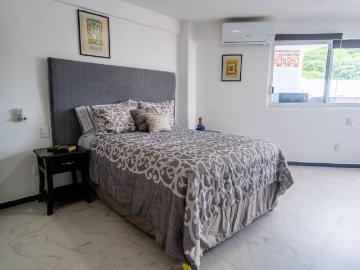 Casa en Venta CERCA DE COSTA AZUL, CON VISTA AL MAR EN ACAPULCO 4 recámaras 5 baños