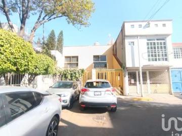 Casa en venta cerca de Plaza Tezontle y central de abastos cdmx