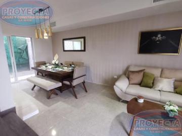 CASA EN VENTA CERCA DE WALMART FRANCISCO VILLA, FRAC. PASO REAL
