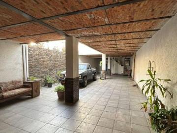Casa en venta cerca del Estadio Jalisco