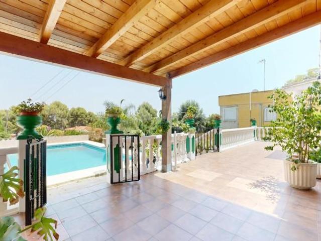 Casa en venta Chiva