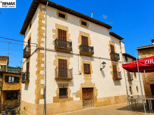 Casa en venta, Cirauqui, Navarra