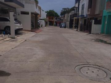 CASA EN VENTA CIUDAD MADERO FRACCIONAMIENTO PRIVADO