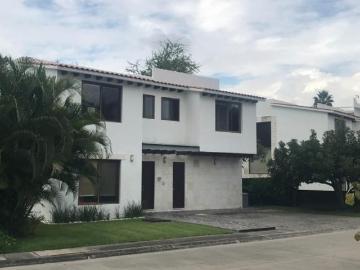 Casa en venta Club de golf paraíso