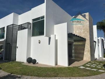 Casa en venta cluster 999 Lomas de Angelópolis