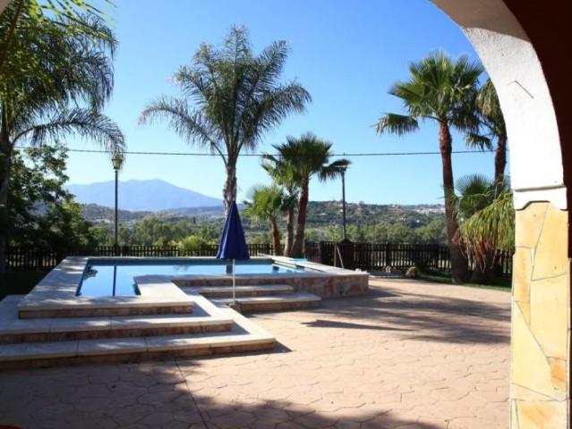 Casa en venta Coín