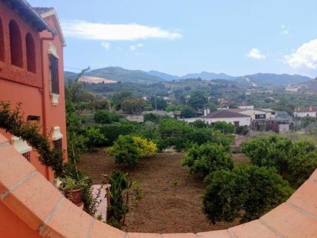 Casa en venta Coín