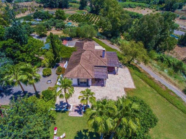 Casa en venta Coín