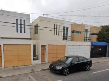 CASA EN VENTA COL AQUILES SERDAN TEHUACAN PUEBLA