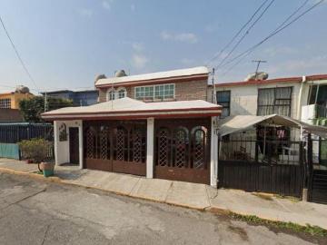 Casa en Venta col Bosques del Valle Coacalco Edomex
