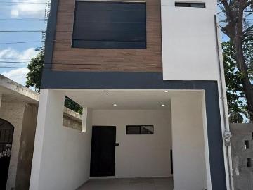 Casa en venta, Col. Candelario Garza Cd. Madero