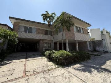 Casa en venta Col. El Aguila, Tampico