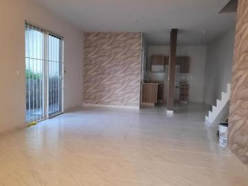 Casa en Venta Col. Loma Alta a unos pasos de Blvrd. Loma Real informes 833 137 0065