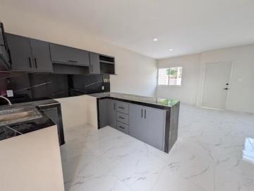 Casa en Venta, Col. Luna Luna, 100 F, 100 G, 100 H y 100 I