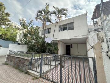 Casa en Venta Colonia Arcos Vallarta ideal para remodelación