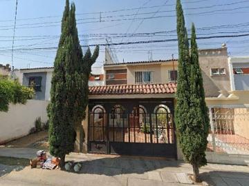 CASA EN VENTA COLONIA JARDINES DEL NILO POR REMATE, EXCELENTE OPORTUNIDAD!