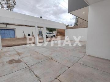 Casa en Venta Colonia las Margaritas con 4 recamaras 1 en planta Baja 4