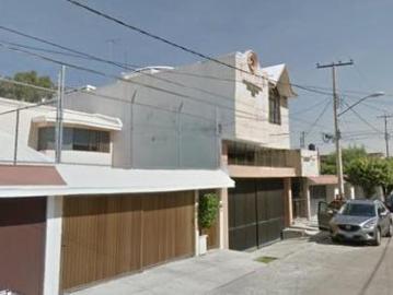 CASA EN VENTA COLONIA LAS ARBOLEDAS POR REMATE, EXCELENTE OPORTUNIDAD!