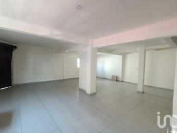 Casa en venta colonia Morelos con local