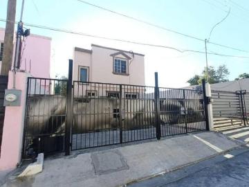 Casa en venta colonia Villegas en Linares