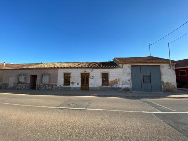 Casa en venta con 428 m2, 8 dormitorios en Albujón Cartagena, Lomas del Albujon