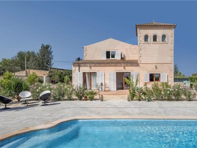 Casa en venta con 500 m2, 5 dormitorios en Levante Palma de Mallorca Capital
