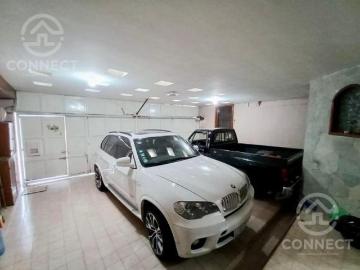Casa en Venta con 5 recámaras en Cumbres de Arbide, León Gto