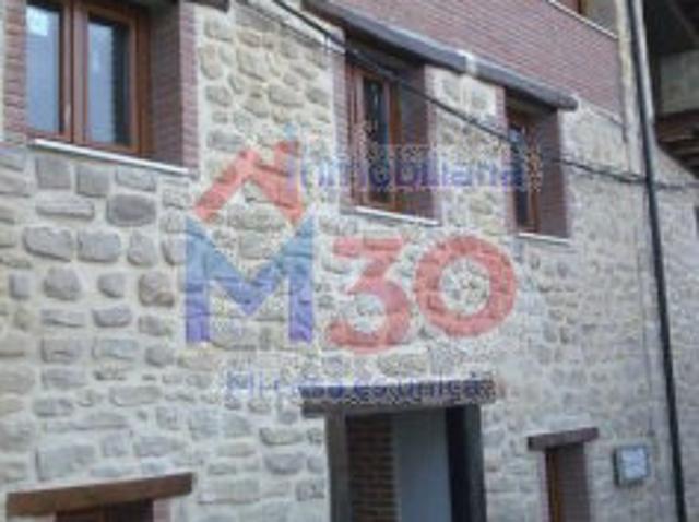 Casa en venta con 0 m2, 3 dormitorios en Centro Burgos