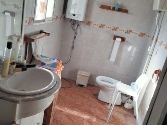 Casa en venta con 100 m2, 3 dormitorios en Casinos, carretera pedralba